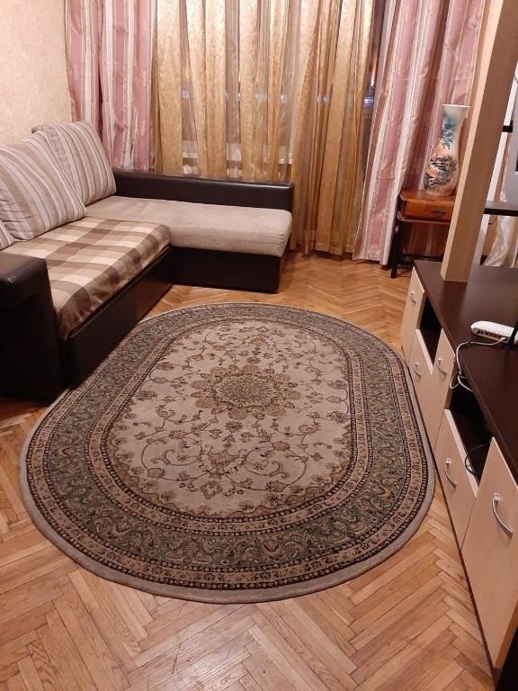 Апартаменты Двухкомнатная вид на Дворец Украина Киев-25
